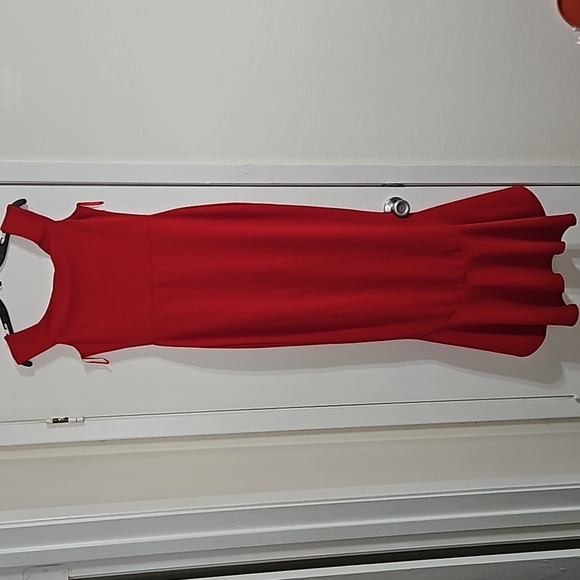 Quiz Off Shoulder Scuba Red Dress – Asymmetric Cut, Size (8-10) - Picture 8 of 11